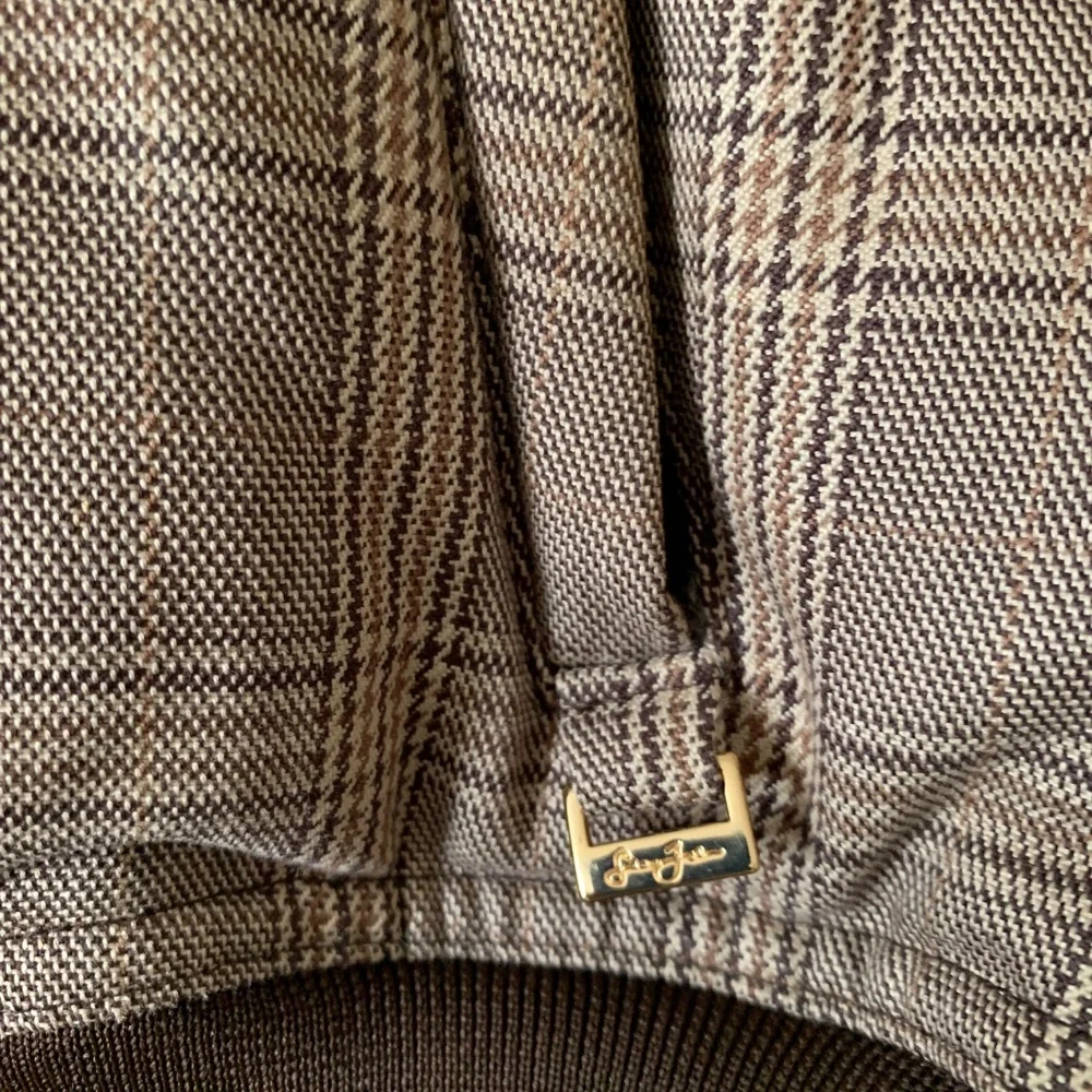 Sean John Women’s Plaid Puffer Jacket L | Cropped Bomber Style Gold Hardwarware - Picture 6 of 9